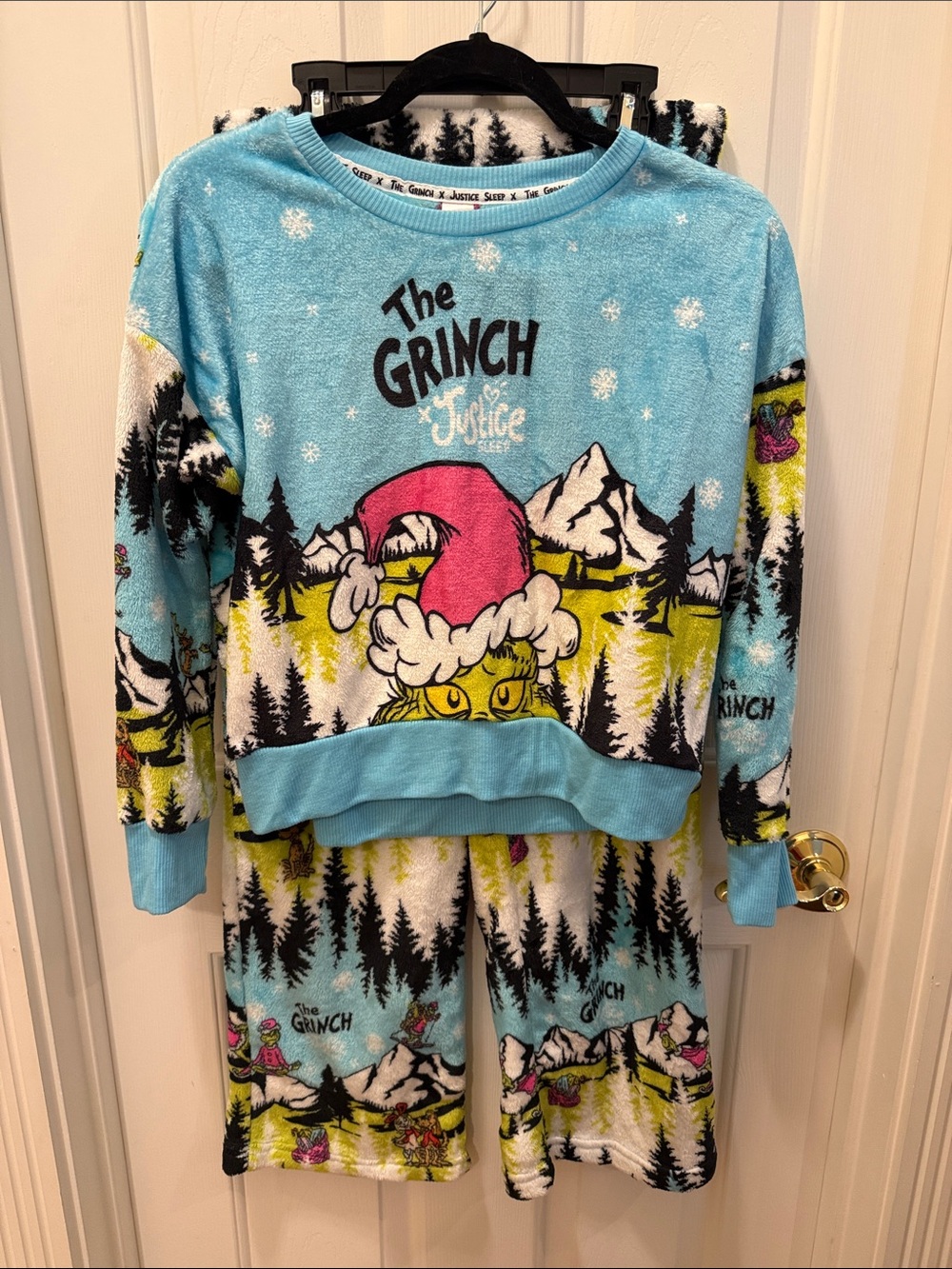 Justice The Grinch Blue Plush Pajama Set with Pink Hat Accent